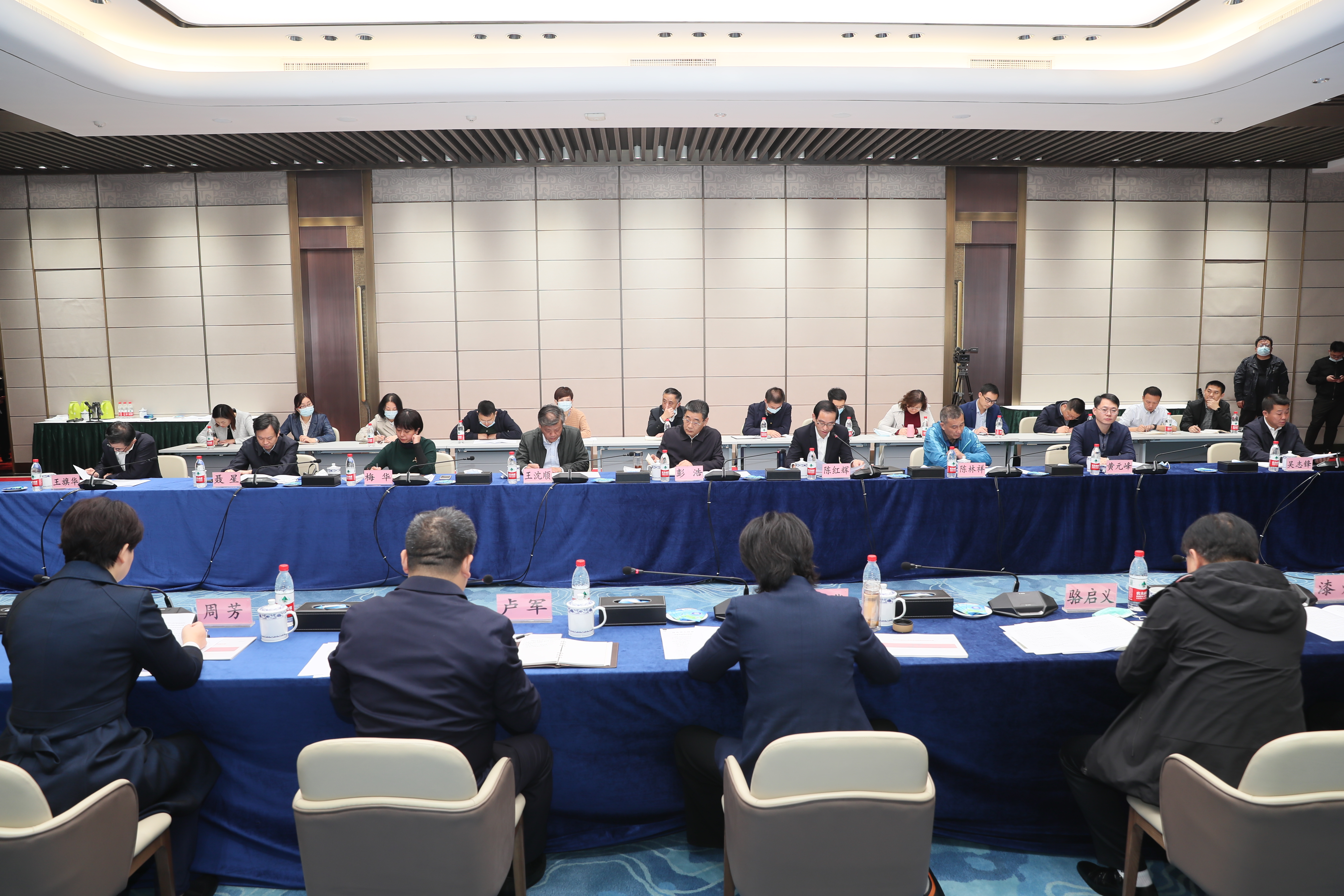 副省長(zhǎng)肖菊華來(lái)公司調(diào)研(圖12) 副省長(zhǎng)肖菊華來(lái)公司調(diào)研(圖12)