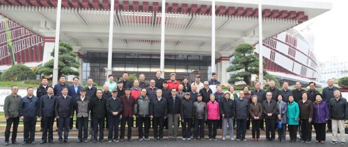 市老領(lǐng)導(dǎo)參觀(guān)考察武漢體育中心(圖8)