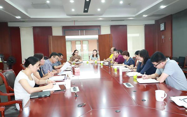 公司學(xué)習(xí)貫徹區(qū)委八屆四次全會(huì)精神(圖1) 公司學(xué)習(xí)貫徹區(qū)委八屆四次全會(huì)精神(圖1)