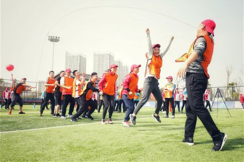 武漢體育中心舉辦2018趣味運動會(圖5)