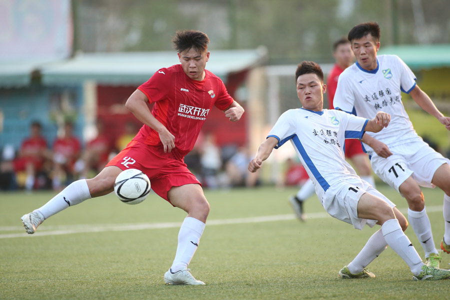 全市職工足球聯賽第二階段比賽 ▏車都綠茵5：0大勝動車組武漢客運段(圖7)