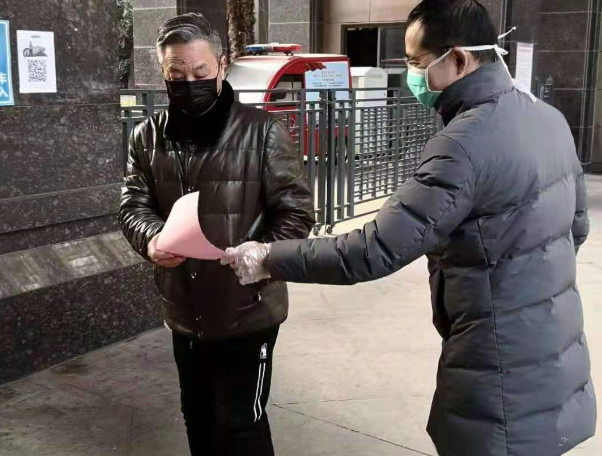 今天，我們繼續(xù)奮戰(zhàn)在“戰(zhàn)疫”一線(圖4)